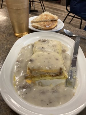 BISCUITS AND GRAVY OMELETTE! WHAT!