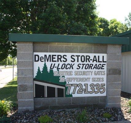 Demers Stor-All