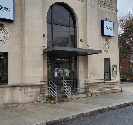 Front entrance of ARC Juniata Branch