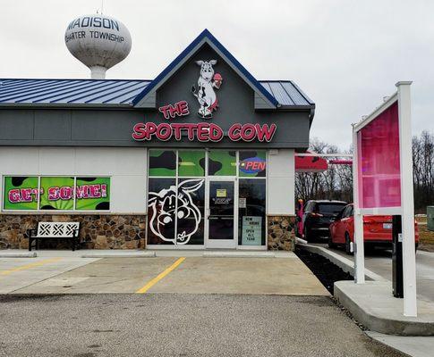 Storefront for Spotted Cow US223