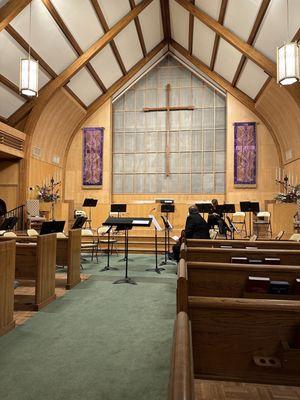 The sanctuary of Sequoyah Hills Presbyterian Church; prepared for the Chancel Choir Christmas Concert, led by Andrew Skoog.