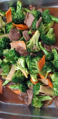 Broccoli & Beef Check out my Menu https://bakersfieldchines­efood.com/menu.php