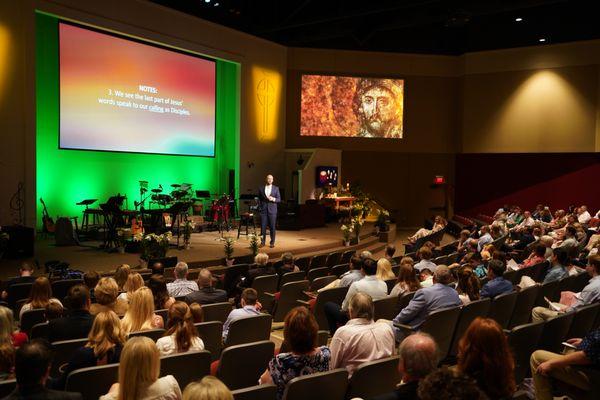 Rev. Ben Crismon leads Easter worship in the Contemporary Worship in the Worship Center.