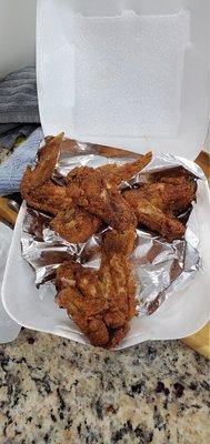 Famous chicken wings