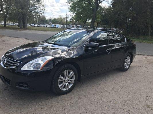 2012 Nissan Altima 79k miles $9,400 Easy financing available at www.mrautotmotive.biz