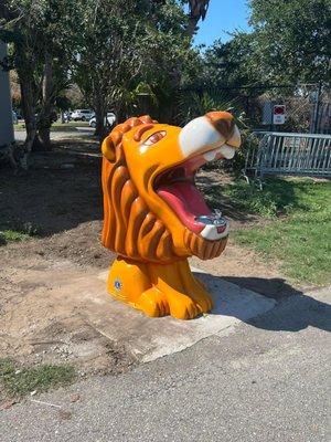 We can install any water fountain including a LION!