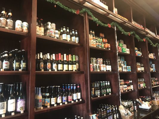 Great selection of craft beer and wine- they even have some chilled