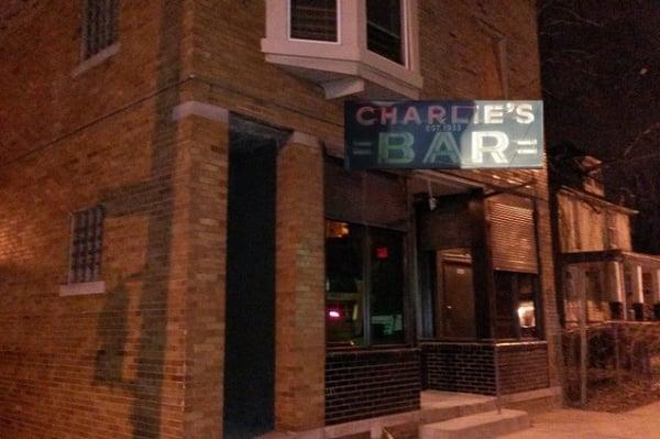 Charlies Bar