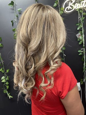 Blonde balayage