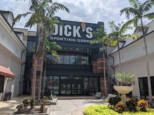 DICK'S Sporting Goods