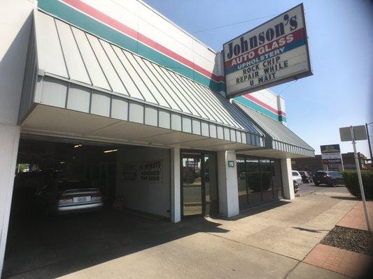 Johnson's Auto Glass storefront - Yakima, Washington