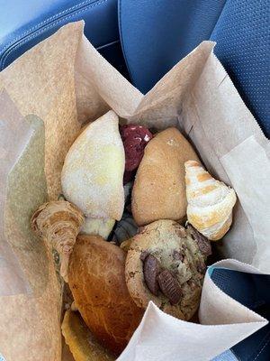 variety of pan dulce