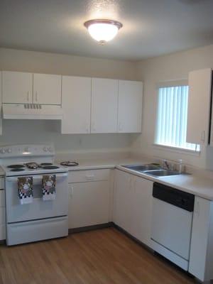 1st Floor - Flat Kitchen with approx 840 sq.ft.