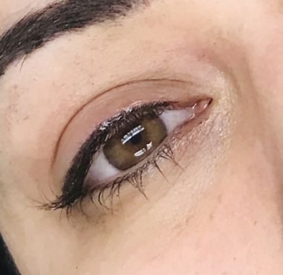 Permanent eyeliner