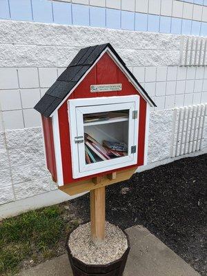 Little Free Library, 6703 Yankee Road, Liberty Township