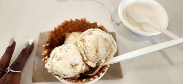 Brown Butter Almond Brittle and Gooey Butter Cake