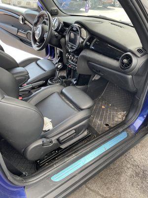 Auto Detailing
2019 Mini Cooper