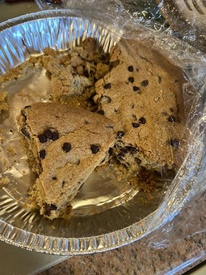 Chocolate chip cookie cake