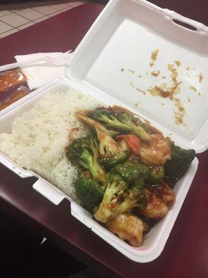 Shrimp and broccoli