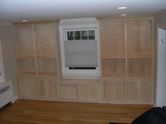 Built-in w/ bench, shelves & cabinets