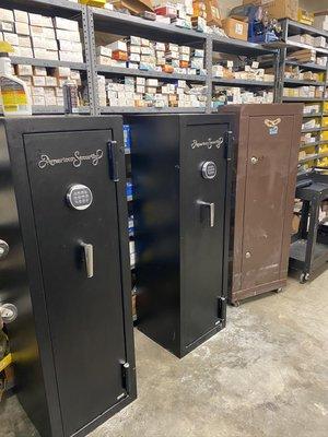 Gun safe open and repair