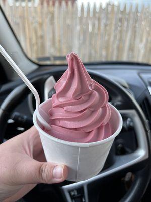 Lovie's Frosty Twist