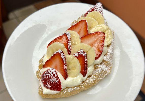 Strawberry-Banana Croffle