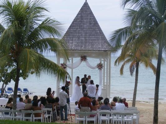 Another incredible wedding at Sandals.