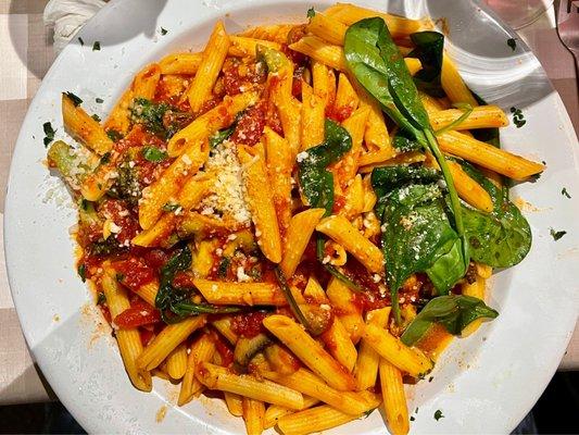 Penne with roasted veggies