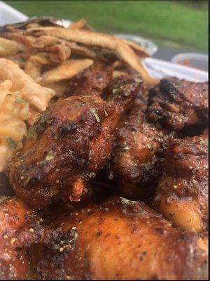 Henny Bbq wings!