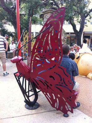 Butterfly sculpture chair