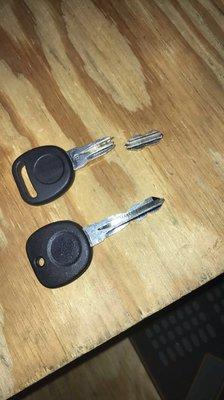 Replaced a customers broken key with a new transponder key.