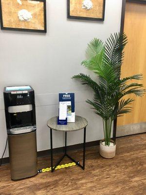 Waterless cooler (ran out) in the reception, next to 2 restrooms