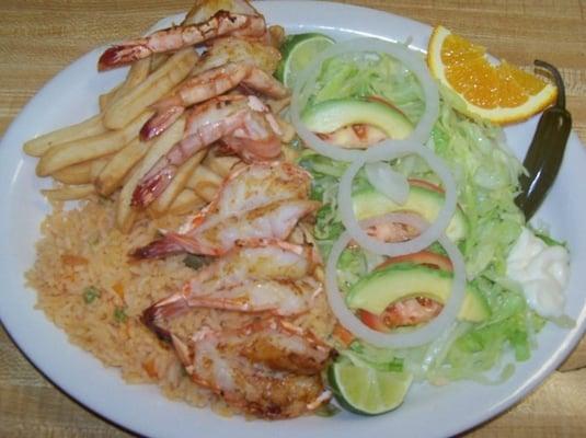 Grilled mexican shrimp platter