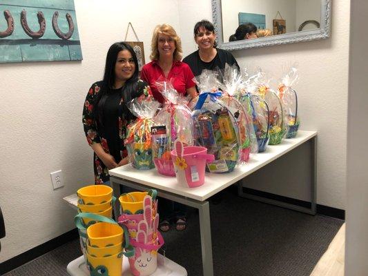 (LtoR) Lizeth Guerra, Carol Smith and Dina Velez preparing for Easter Egg hunt 2019