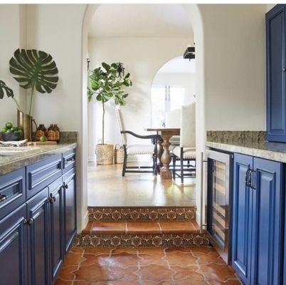 We love this design by @whiskeywoolstudio.
The contrast between our bright terracotta and vibrant blue kitchen cabinets are stunning.