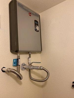 Tankless water heater