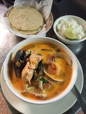 Sopa de Mariscos