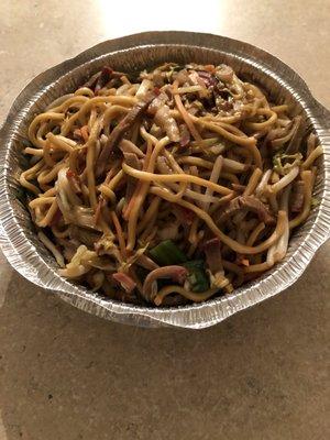 Pork lo mein