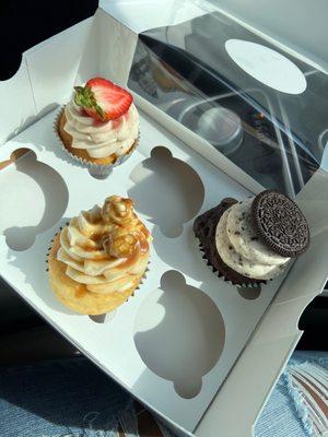 Strawberry shortcake, Salted Caramel, Cookies and Cream Cupcake