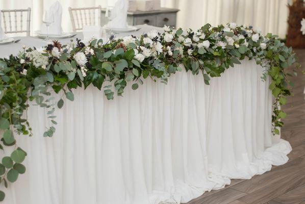 Sweetheart table decor