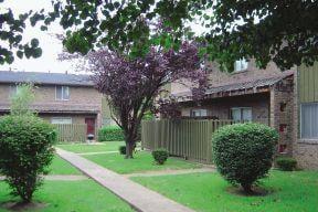 Oak Park Courtyard