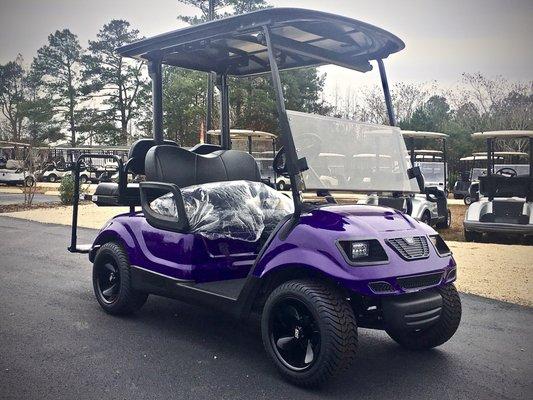 It's Yamaha it's Purple it's a beautiful custom Gas Golf Car Looking a home!