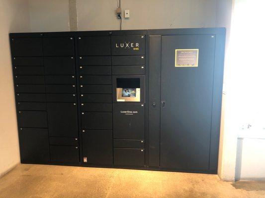 They have cool lockers for packages