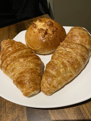 Pan de Coconut and Ham and Cheese Croissant.