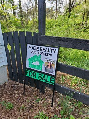 Mary Jo Green is Principal Broker of Maze Realty. With many years of experience,  we are ready to help you with the Maze of Home Ownership.