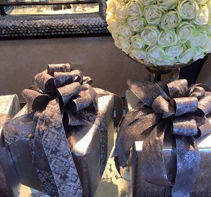 Our Complimentary Gift Wrap Service