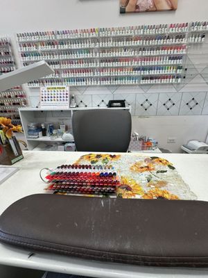 Manicure station