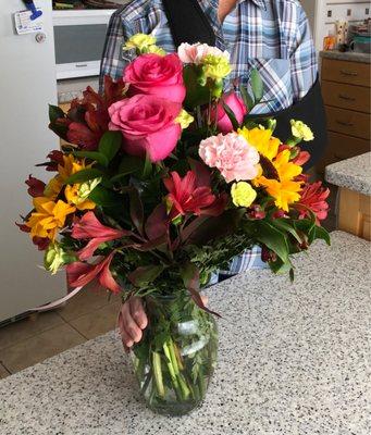 What a beautiful bouquet! I had an accident and my very close friends sent me this bouquet. Now, that is just what the doctor ordered.