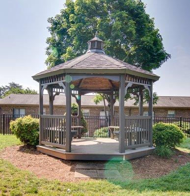 Salem Ridge offers ample green space to enjoy the outdoors